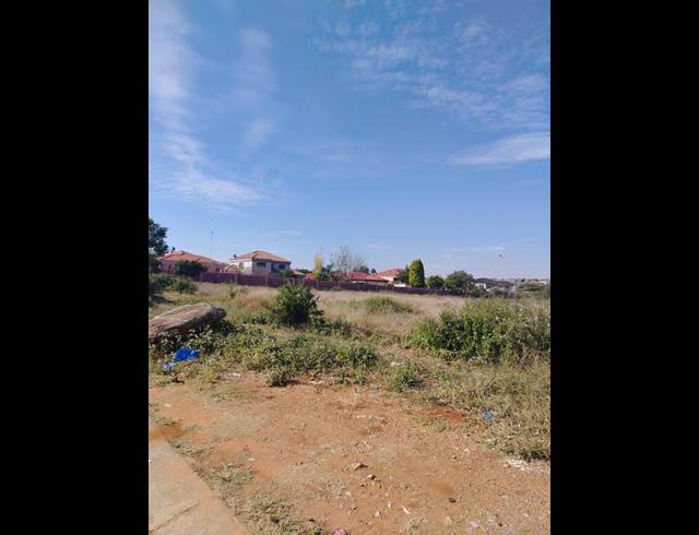 LAND FOR SALE IN SERALA VIEW